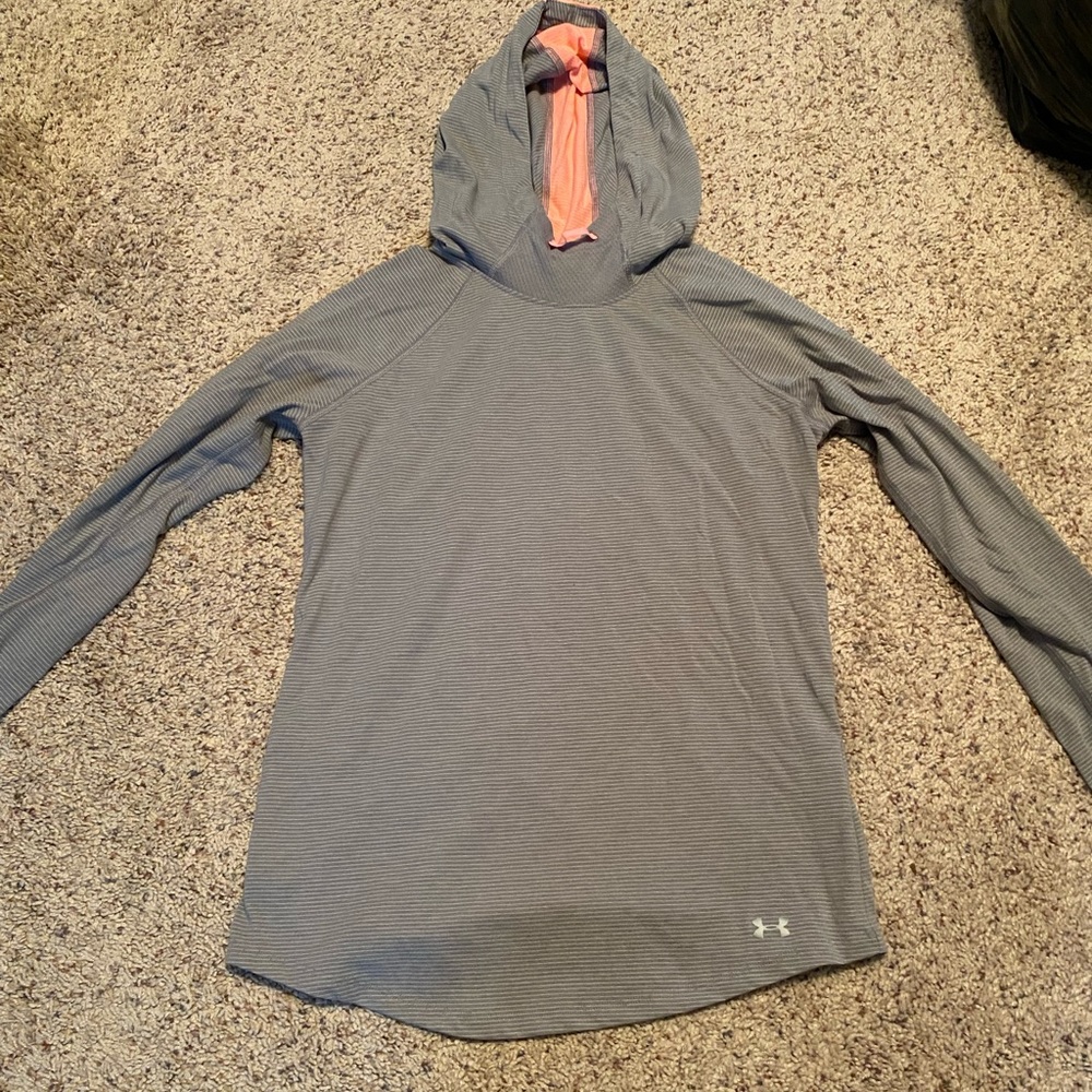Under Armour heatgear womens sweatshirt!